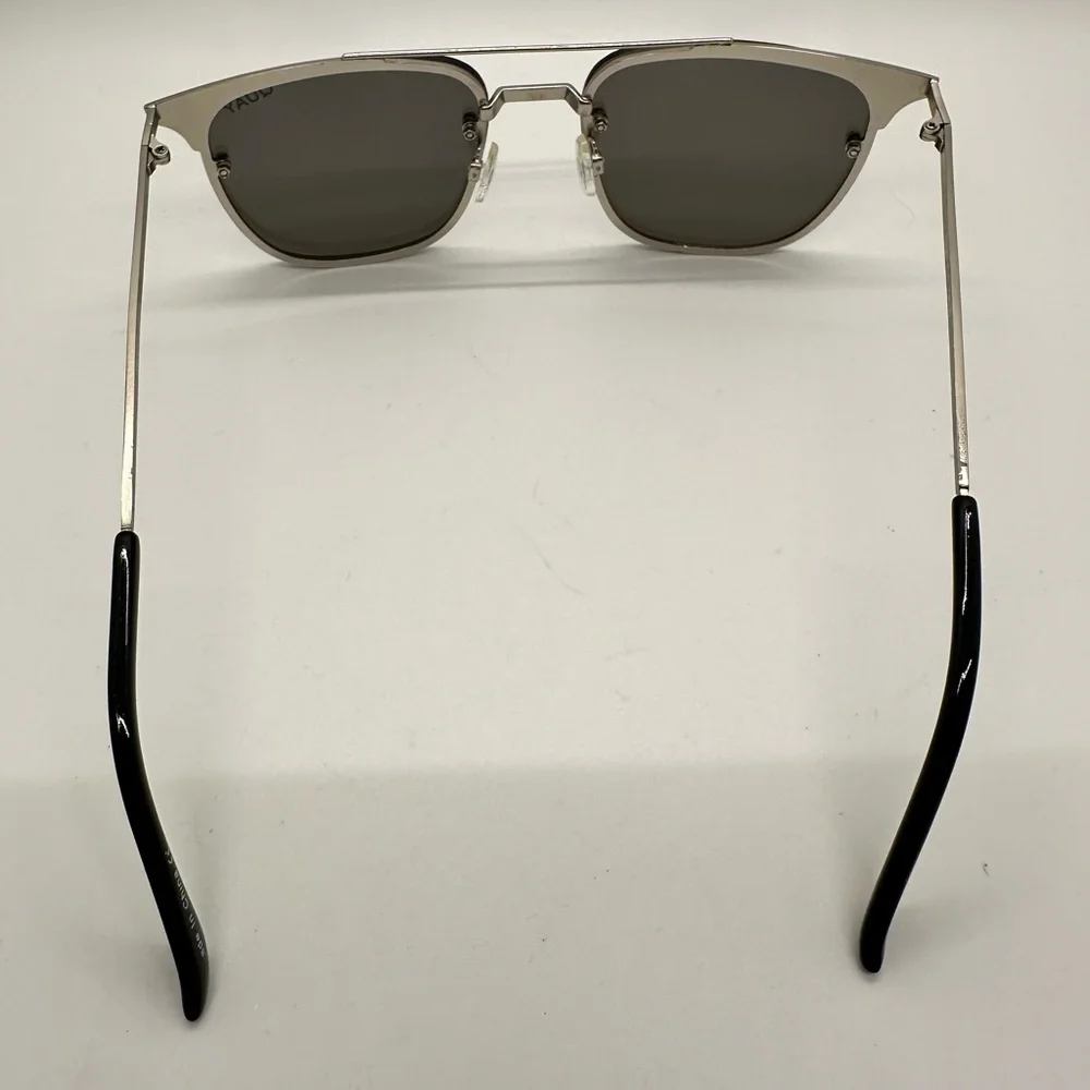 Quay Private Eyes Sunglasses Gunmetal‎ Mirror Lenses with case